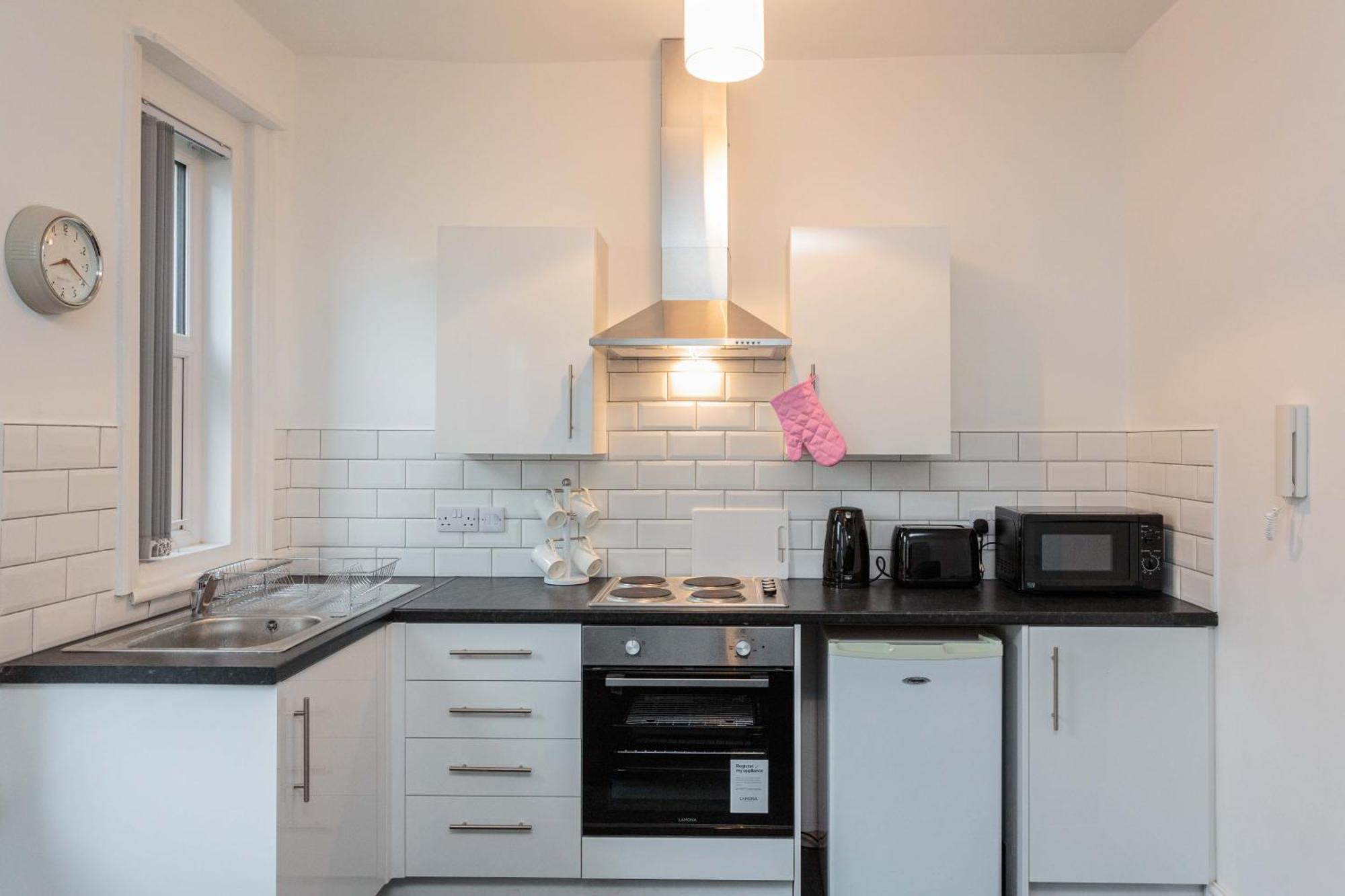 Cherry Property - Berry Apartments Блекпул Стая снимка