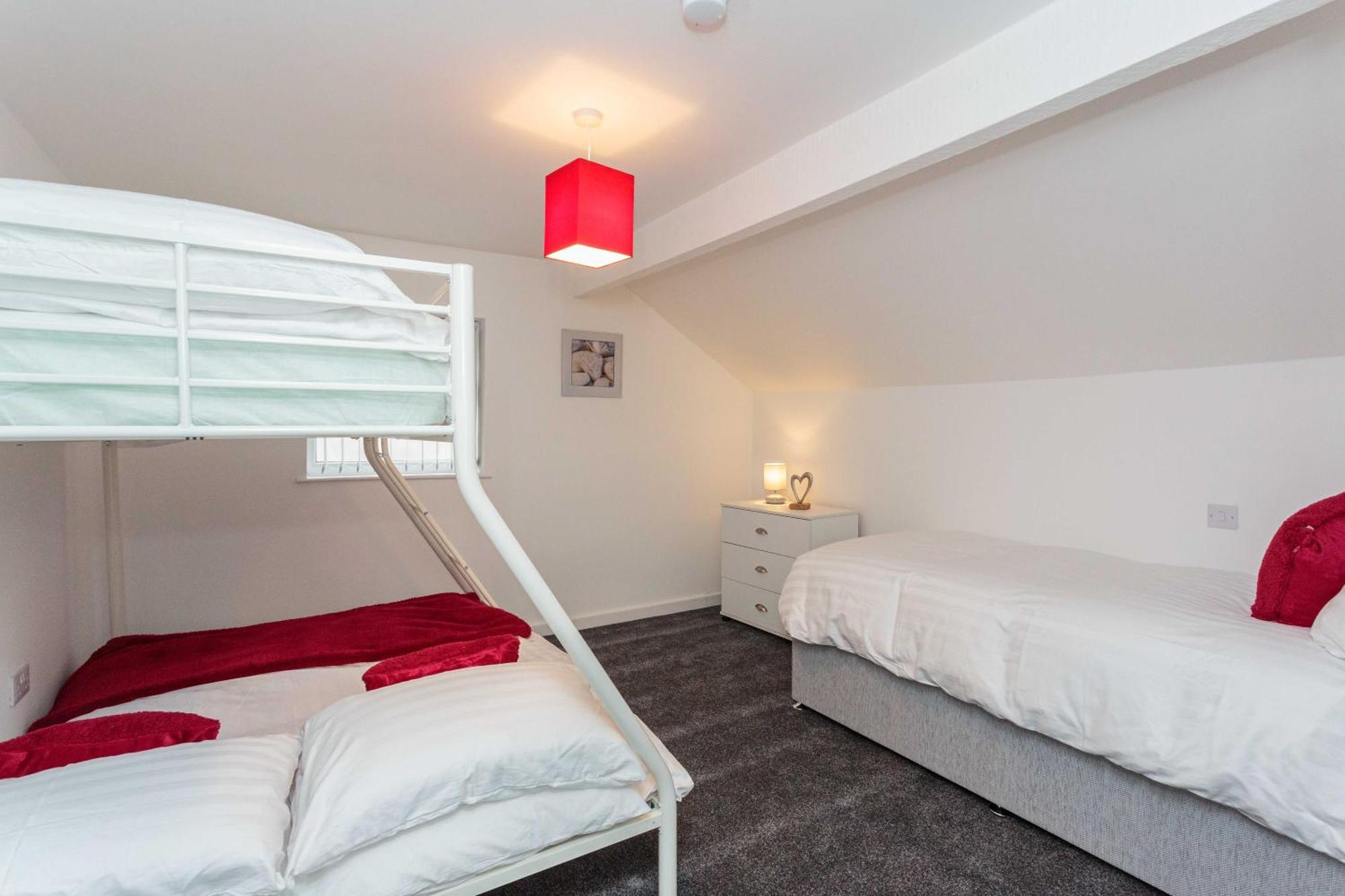 Cherry Property - Berry Apartments Блекпул Стая снимка